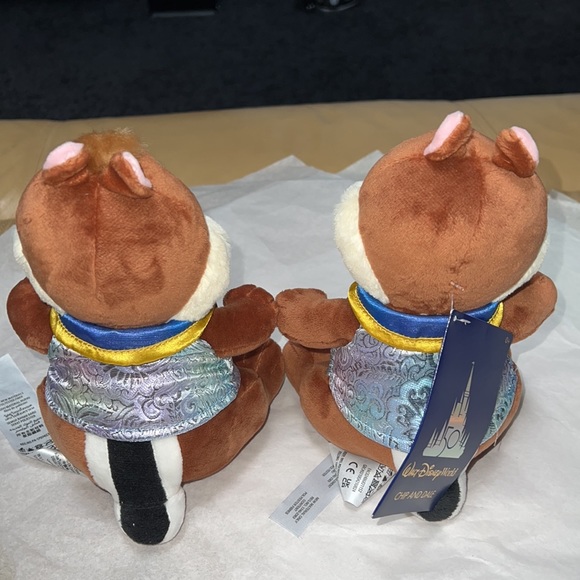 WALT DISNEY WORLD 50TH ANNIVERSARY CHIP AND DALE PLUSH - Picture 7 of 12